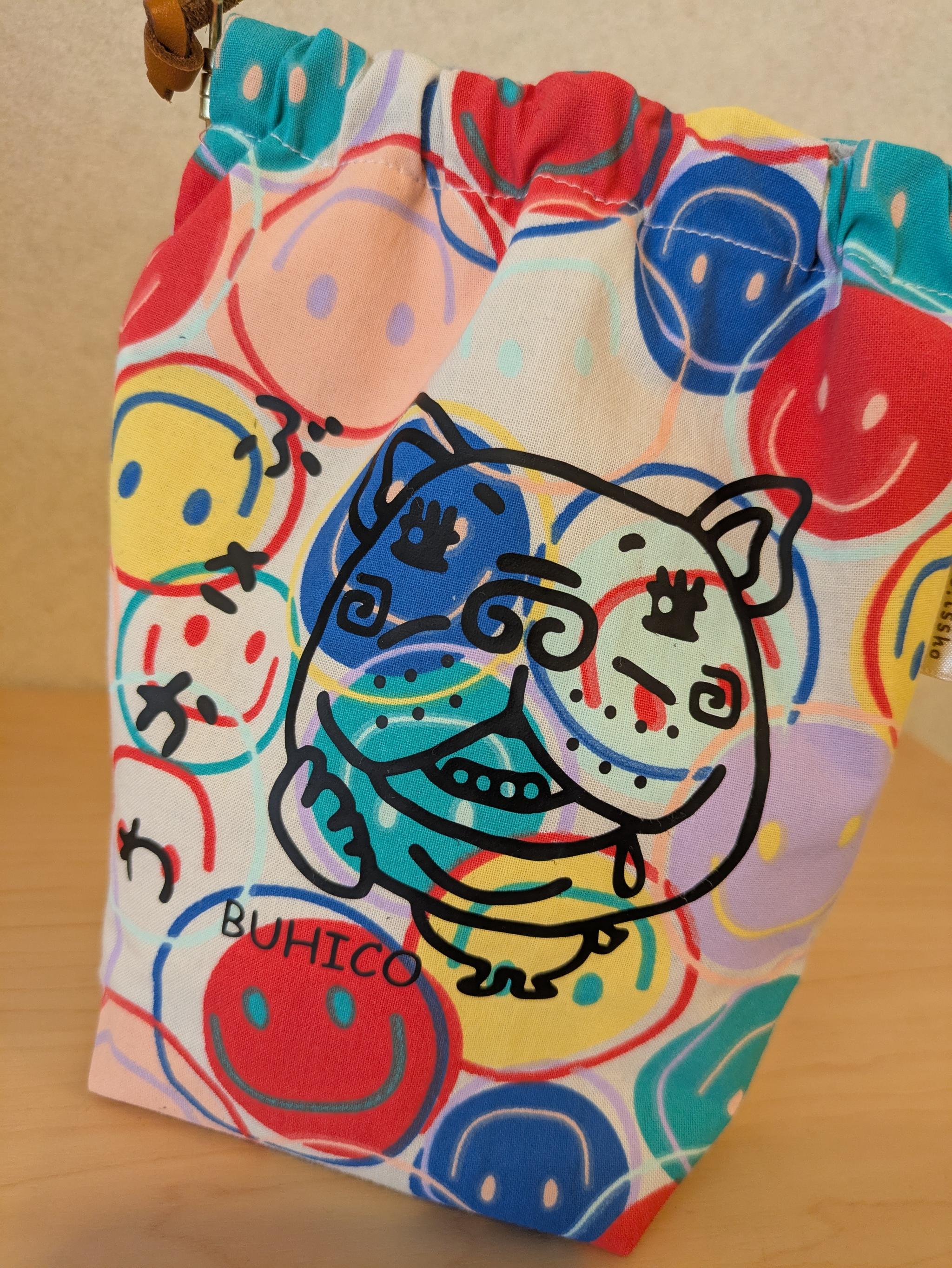 ぶさかわBUHICOの消臭マナーポーチ